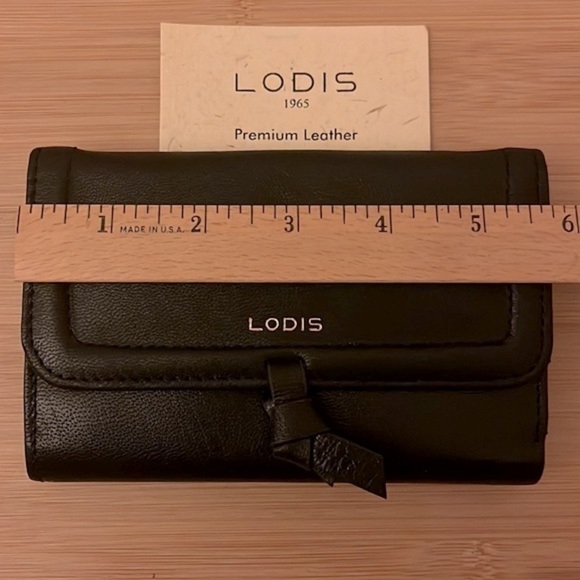 Brand New Lodis Genuine Leather Black Elia Medium Flap Wallet Compact RFID - Picture 3 of 16